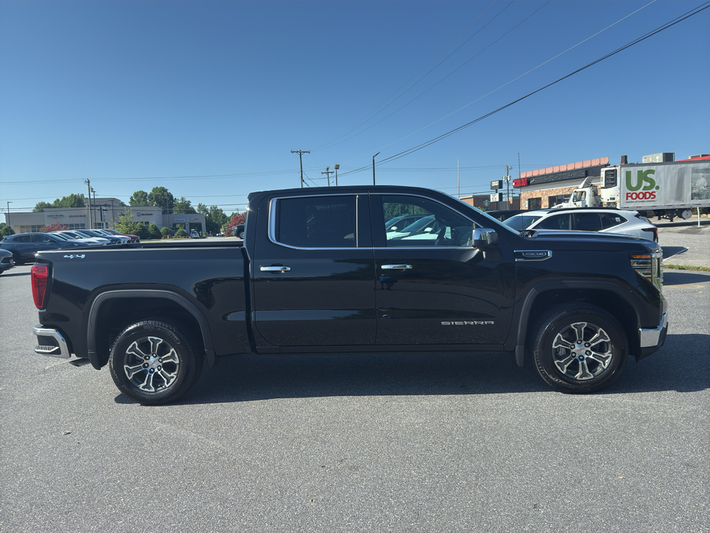 Vehicle image 3 of 23