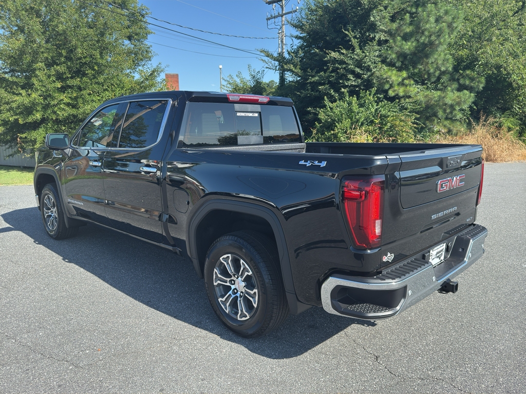 Vehicle image 5 of 23