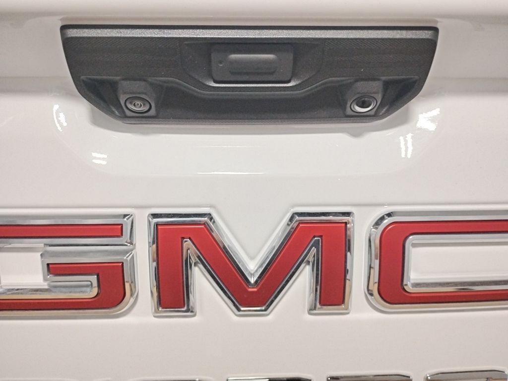 Vehicle image 10 of 51