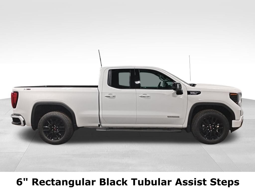 Vehicle image 4 of 51