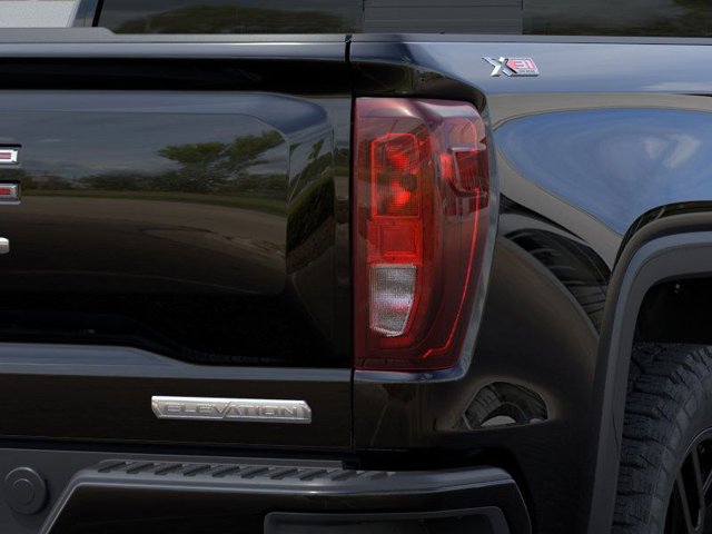Vehicle image 11 of 24
