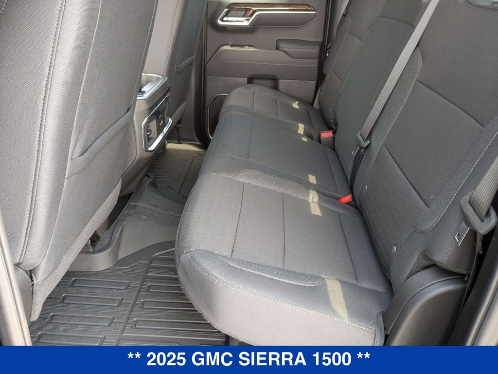 Vehicle image 13 of 39