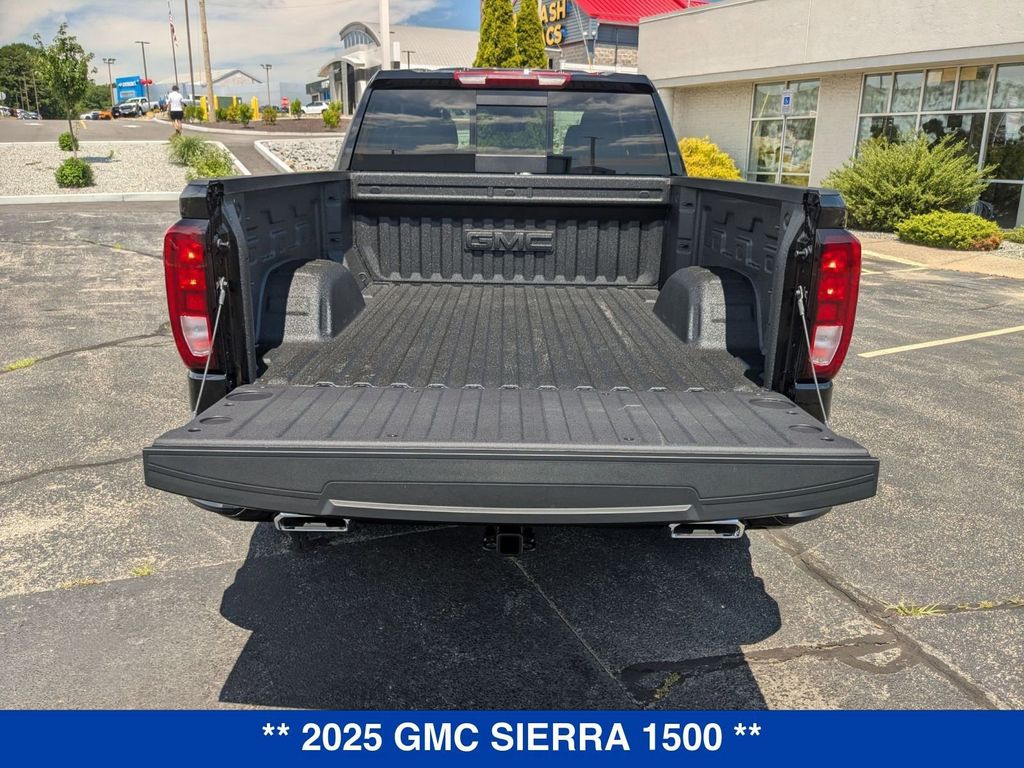 Vehicle image 10 of 39