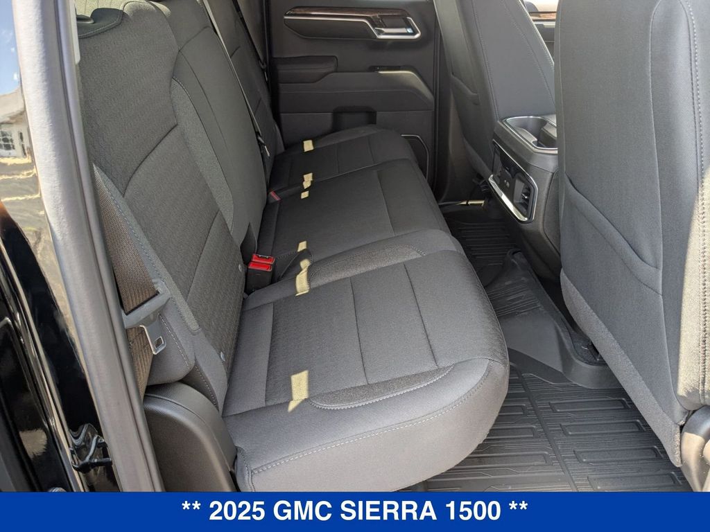 Vehicle image 11 of 39
