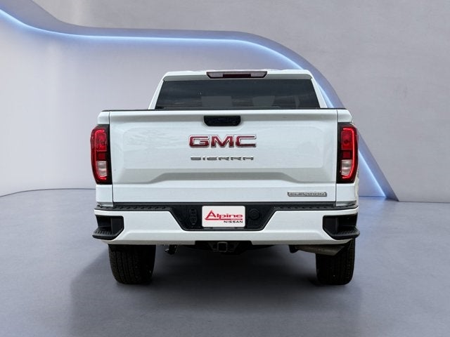 Vehicle image 8 of 32
