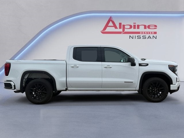 Vehicle image 5 of 32