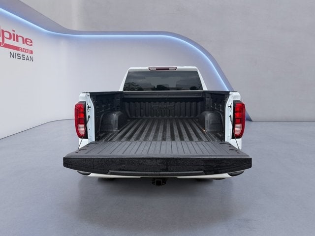Vehicle image 14 of 32