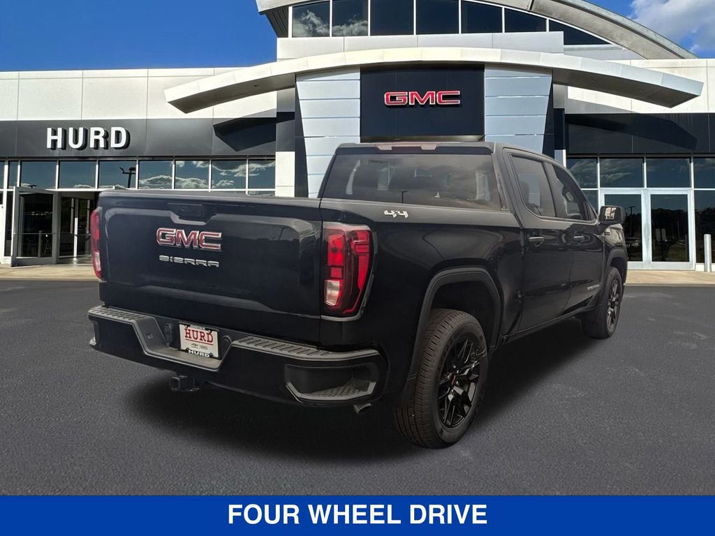 Vehicle image 5 of 40