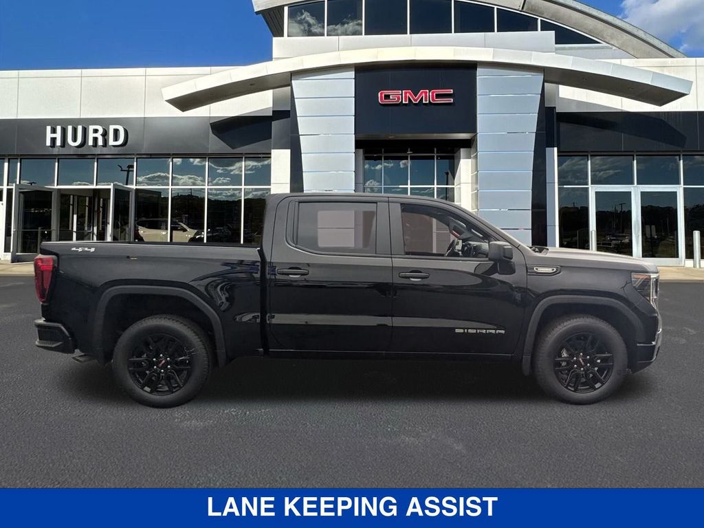 Vehicle image 4 of 40