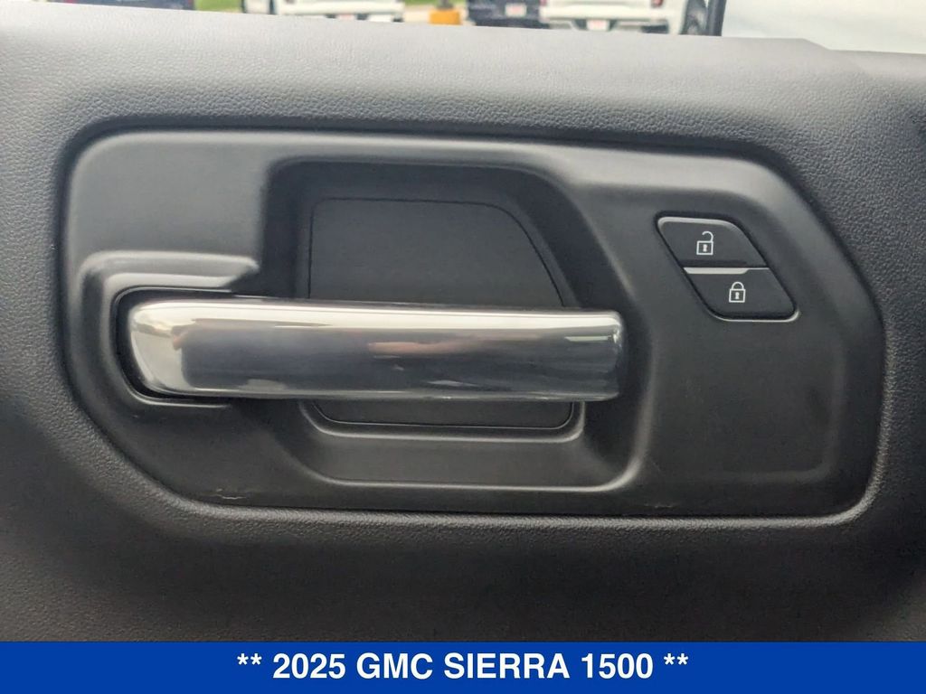Vehicle image 29 of 40