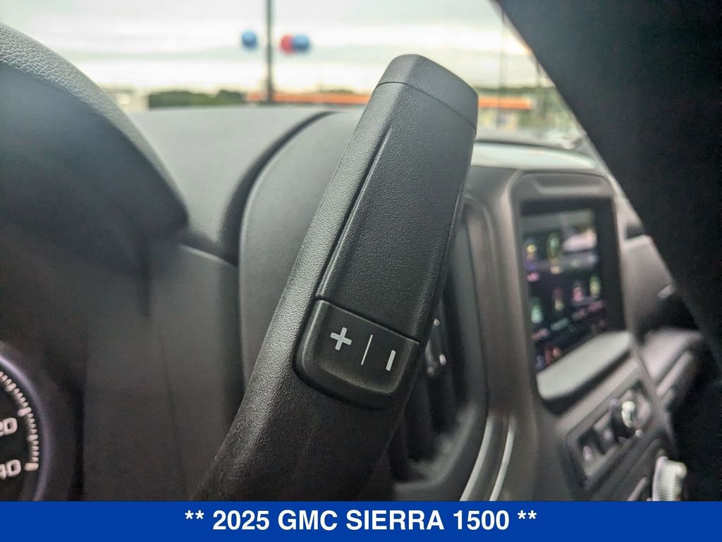 Vehicle image 39 of 40