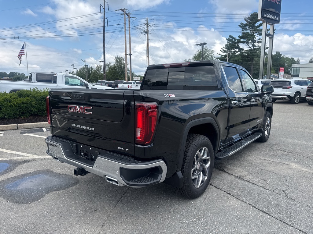 Vehicle image 4 of 26