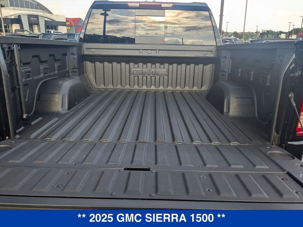 Vehicle image 10 of 44