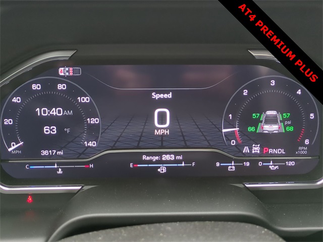 2025 GMC Sierra 2500HD AT4 Image 19 of 36