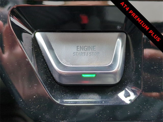 2025 GMC Sierra 2500HD AT4 Image 28 of 36