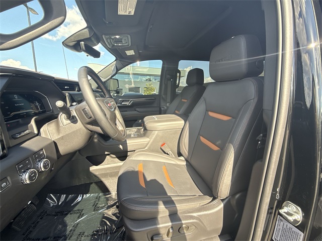 2025 GMC Sierra 2500HD AT4 Image 14 of 25