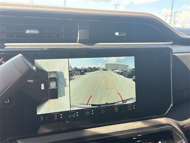 2025 GMC Sierra 2500HD AT4 Image 21 of 25