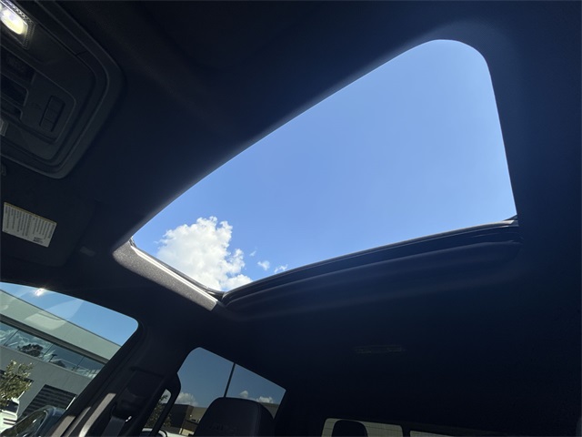 2025 GMC Sierra 2500HD AT4 Image 23 of 25