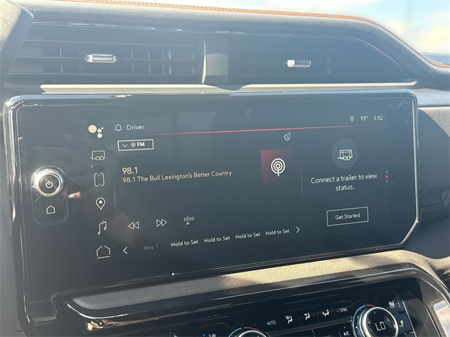 2025 GMC Sierra 2500HD AT4 Image 18 of 25