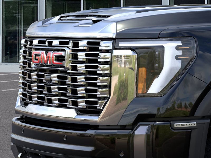 Vehicle image 13 of 32