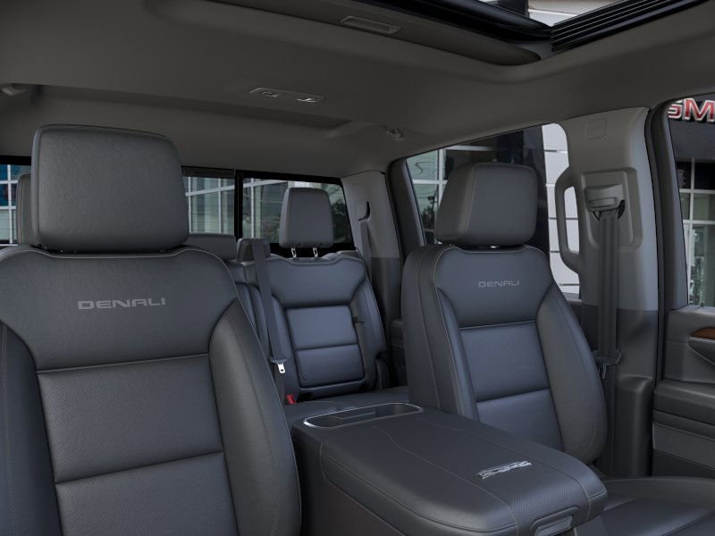 Vehicle image 24 of 32