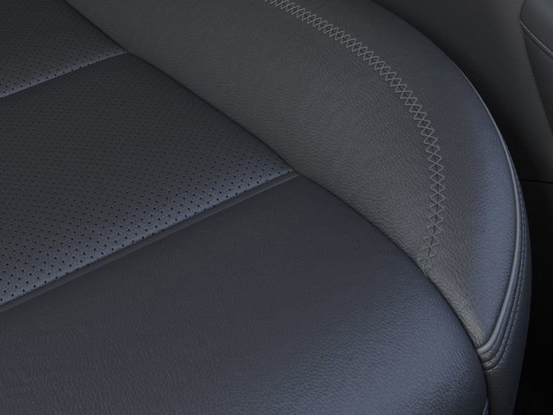 Vehicle image 21 of 32