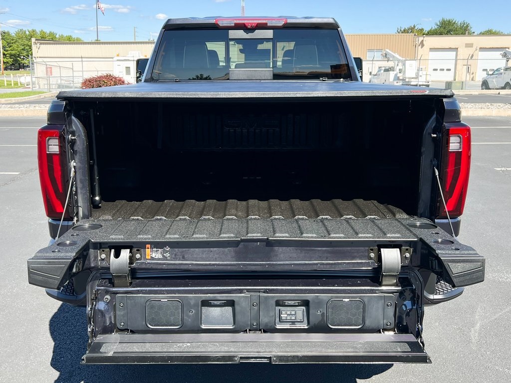 2025 GMC Sierra 2500HD Denali Ultimate Image 9 of 31