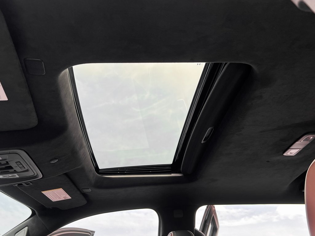 2025 GMC Sierra 2500HD Denali Ultimate Image 24 of 31