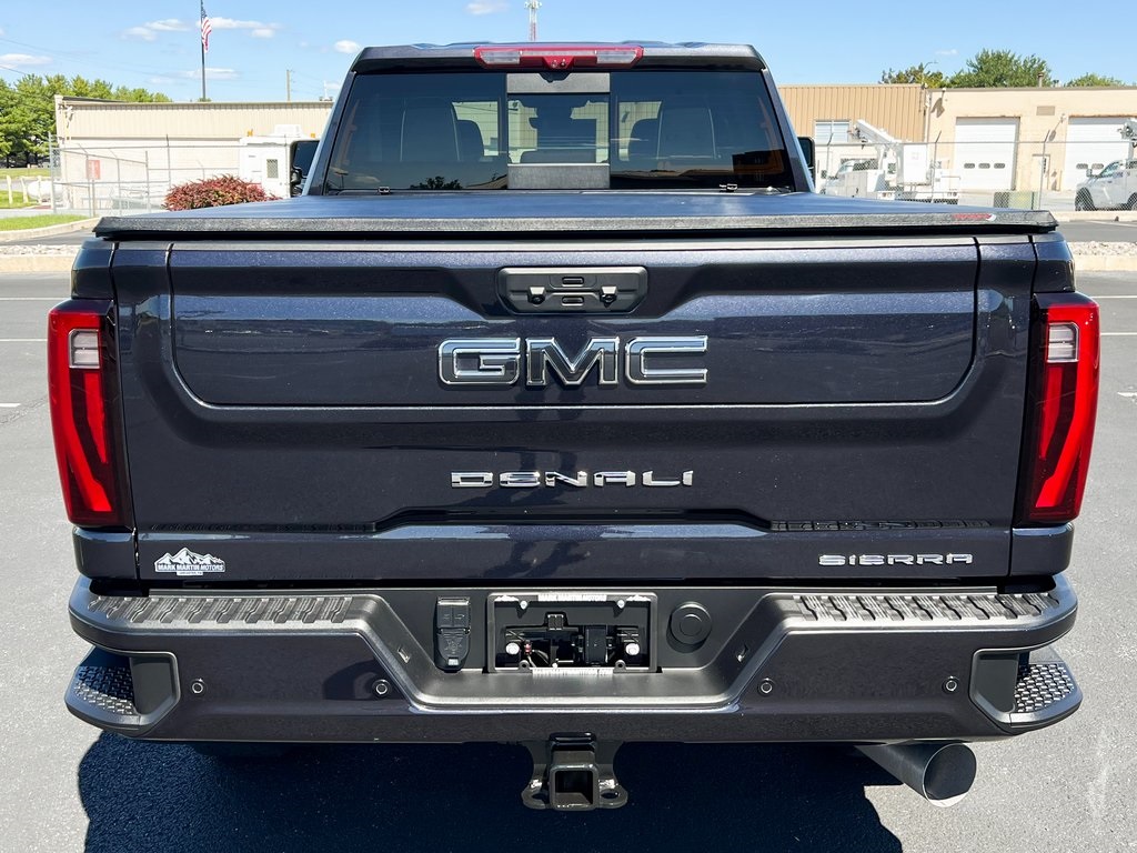 2025 GMC Sierra 2500HD Denali Ultimate Image 5 of 31