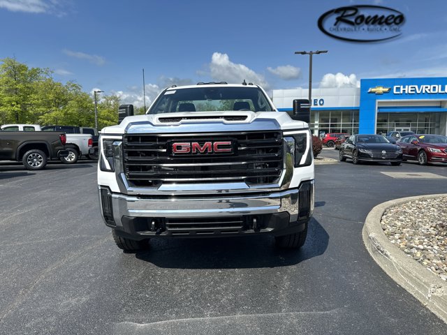 Vehicle image 2 of 26