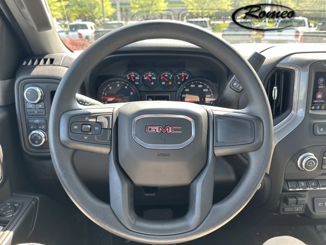Vehicle image 21 of 26