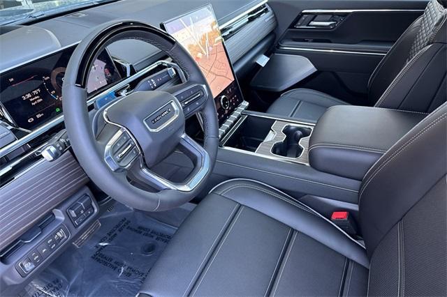 Vehicle image 10 of 41