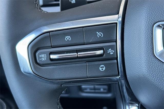 Vehicle image 27 of 41