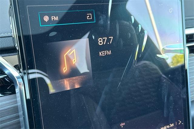 Vehicle image 21 of 41