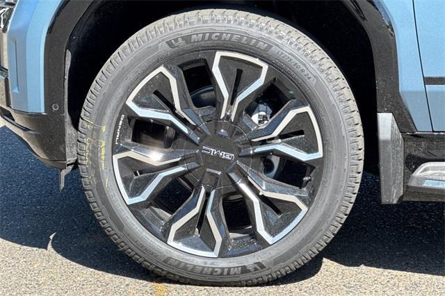 Vehicle image 31 of 41