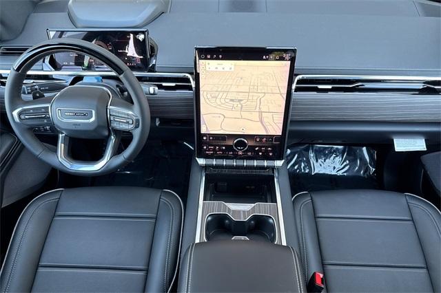 Vehicle image 15 of 41