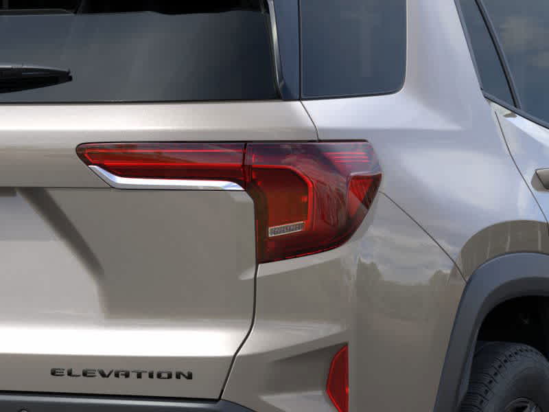 Vehicle image 11 of 24