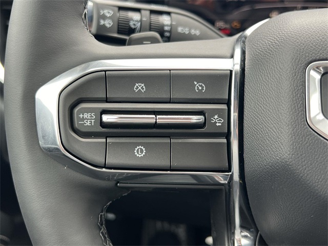 Vehicle image 12 of 26