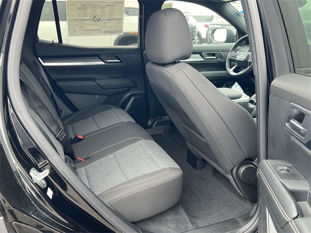 Vehicle image 24 of 26