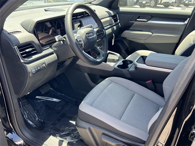 Vehicle image 24 of 26