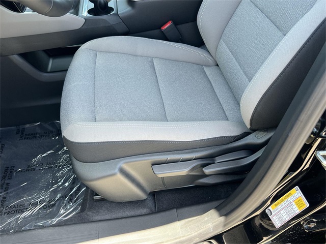 Vehicle image 23 of 26