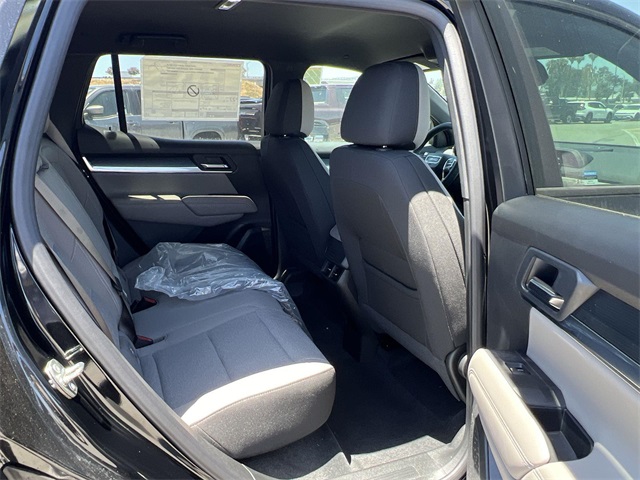 Vehicle image 11 of 26