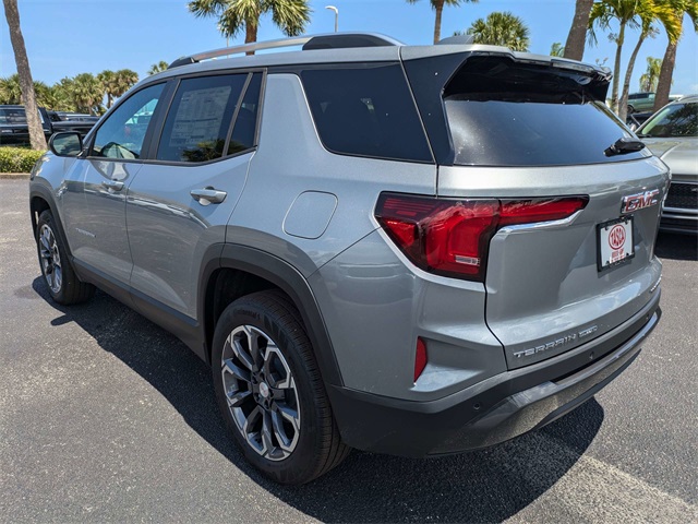Vehicle image 7 of 34