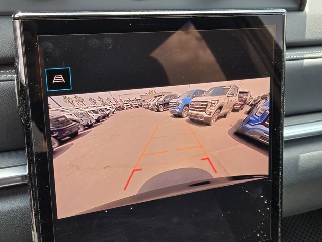 Vehicle image 12 of 24