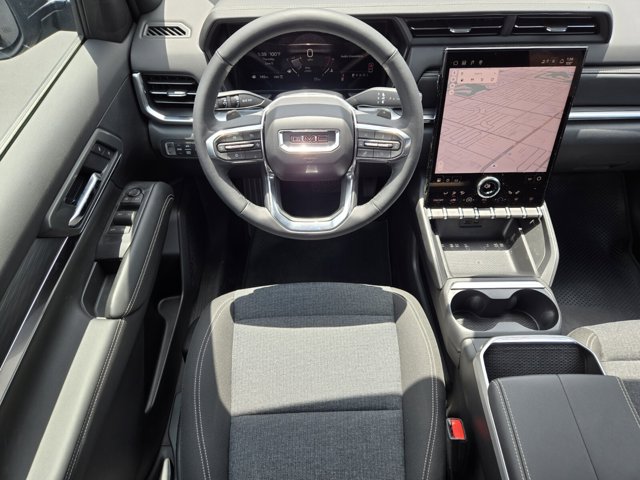 Vehicle image 8 of 24