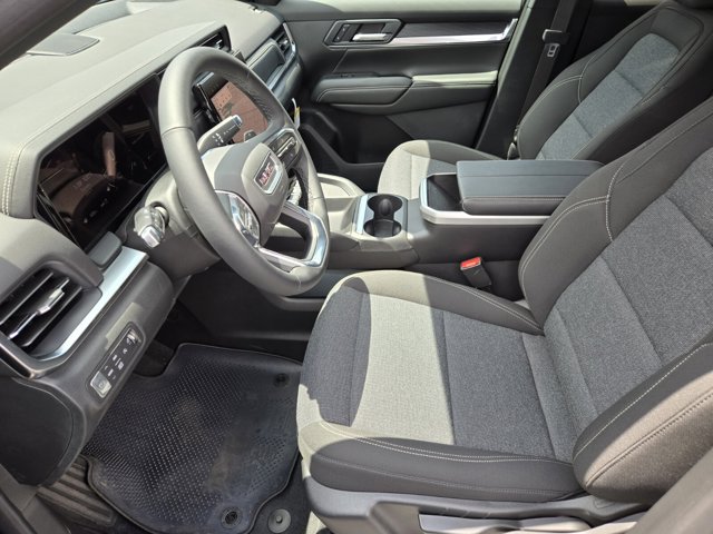 Vehicle image 6 of 24