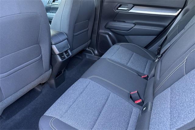 Vehicle image 9 of 23