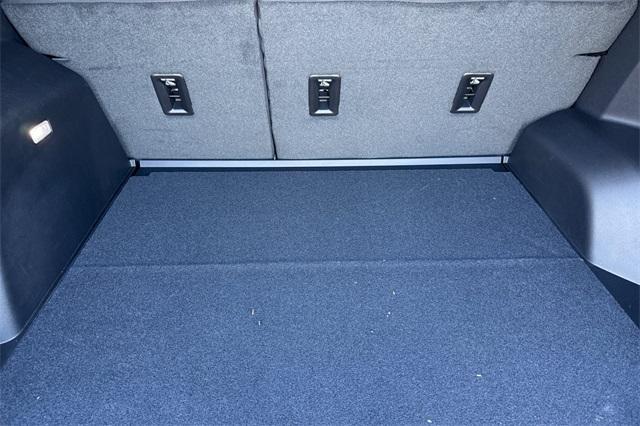 Vehicle image 12 of 23