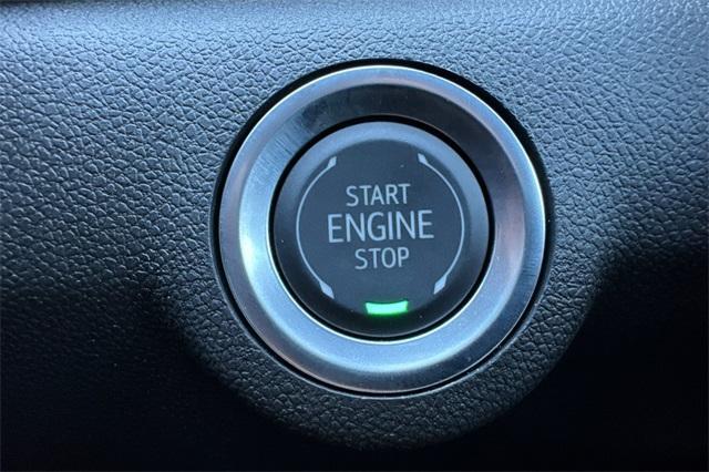 Vehicle image 20 of 23