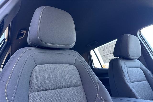 Vehicle image 14 of 23